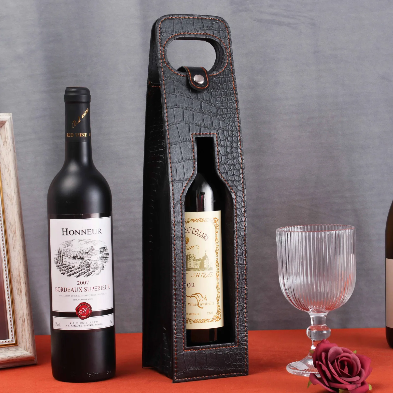 Leather Wine Bag for Gifting 3
