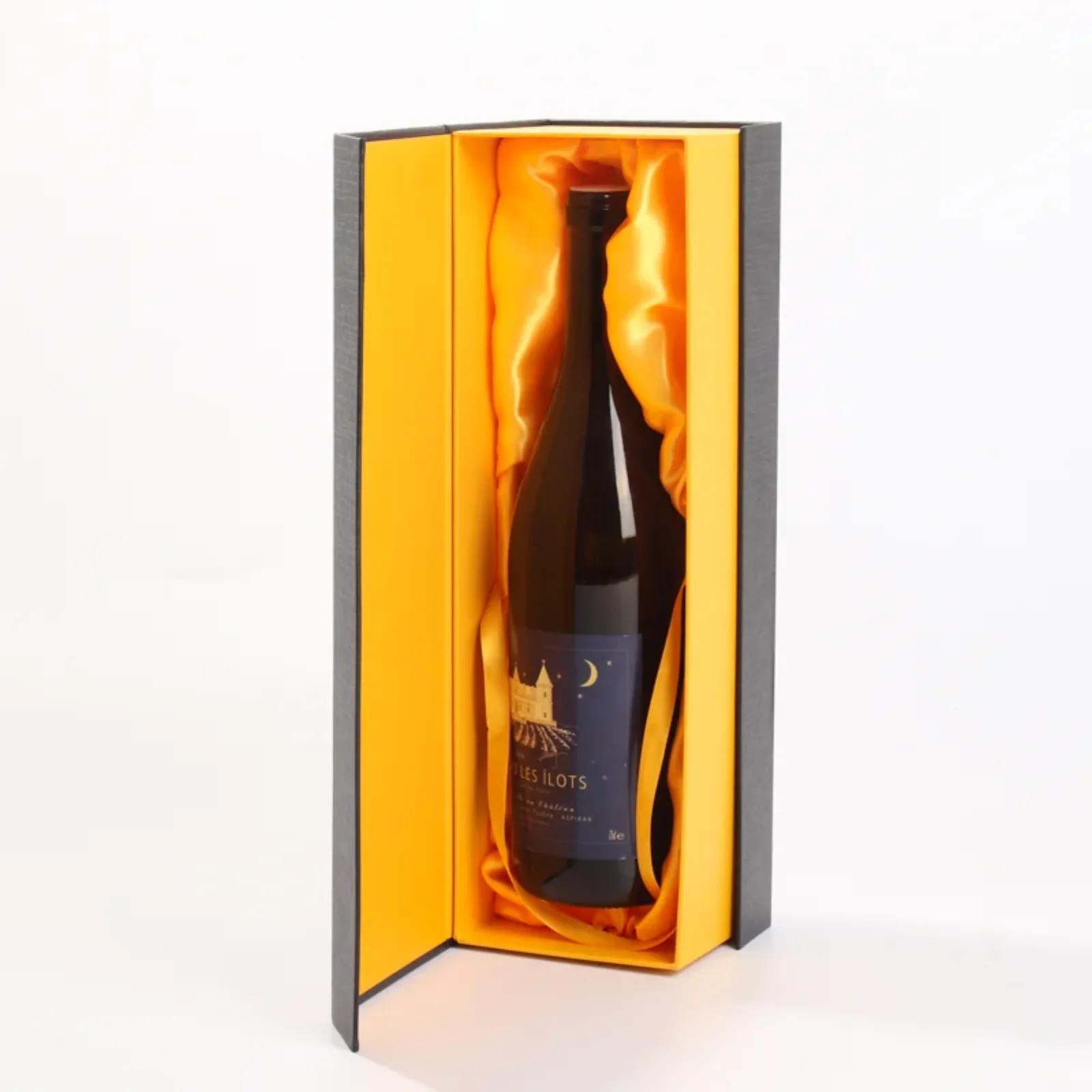 Black Flap-Top Wine Gift Box with Carry Bag 4